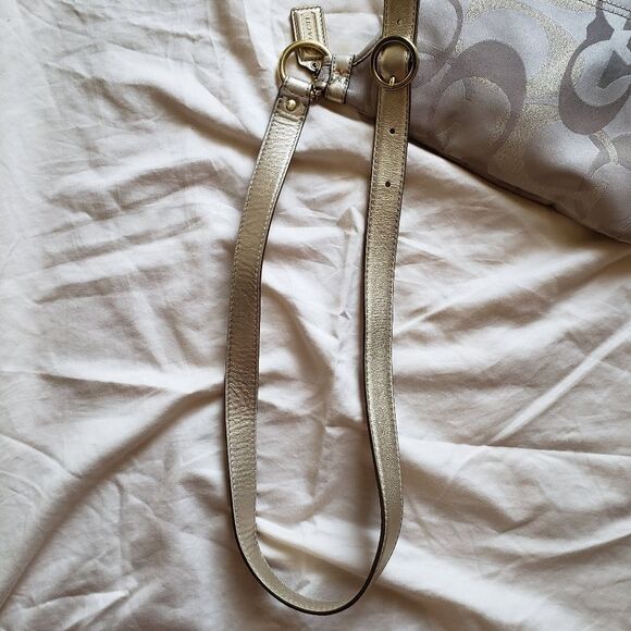 Coach Gold Shoulder Bag - Picture 5 of 5